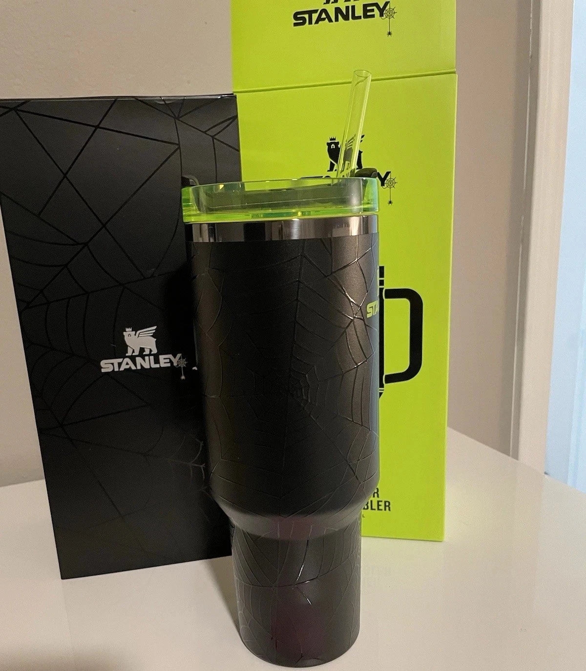 Stanley Web Glow Quencher H2.0 FlowState Tumbler 40 oz – Halloween 2024 – Brand New with Box & Tags